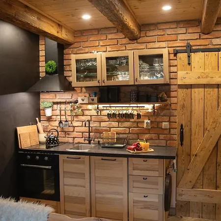 펜션 Dom Farmerski W Gorach Stolowych 라트코프