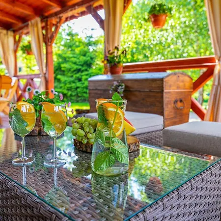 Dom Farmerski W Gorach Stolowych * 라트코프