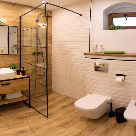 Dom Farmerski W Gorach Stolowych