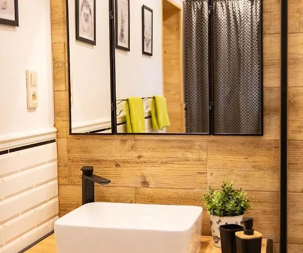 Dom Farmerski W Gorach Stolowych